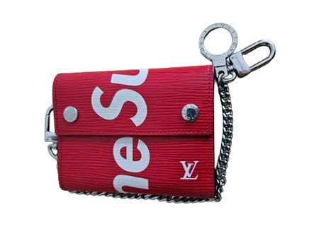 supreme lv portemonnee|louis vuitton supreme red.